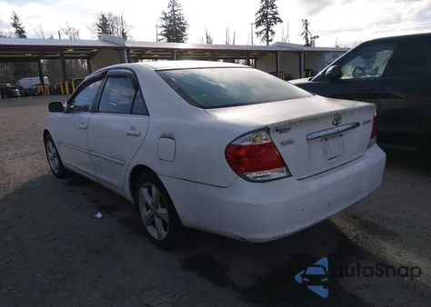 2005 Toyota Camry Le из США, поврежденный, VIN 4T1BE32K55U604679